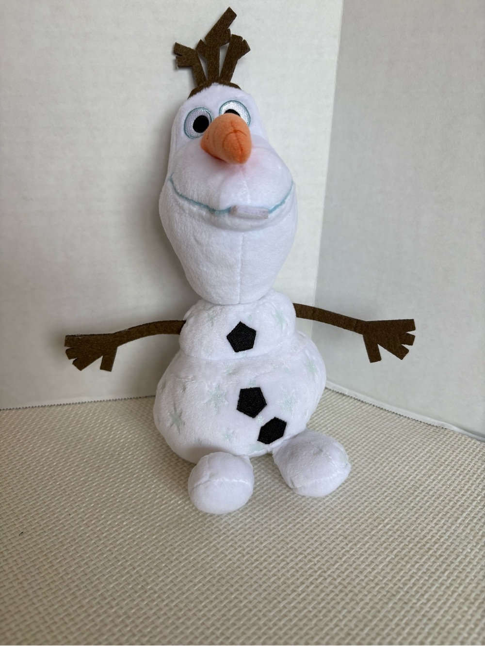 Olaf Snowman Plush Toy Glitter Snowflakes 9” Winter Stuffed Animal Disney Frozen